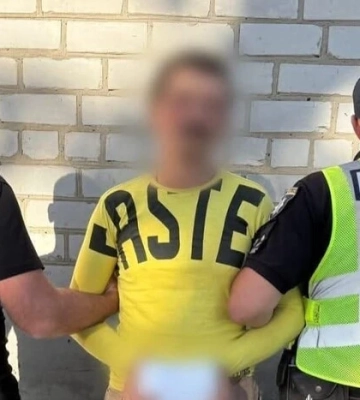 На Кіровоградщині поліцейські затримали чоловіка, який стріляв у правоохоронців
