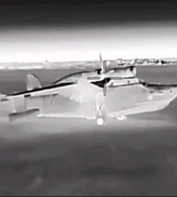 ГУР уничтожили два российских самолета-амфибии Бе-12 в Крыму
