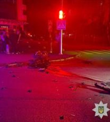 У Полтаві поблизу Конкорду зіткнулися позашляховик та мотоцикл