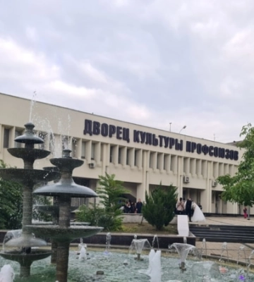 Грустные пейзажи в парках крымской столицы в сентябре (фотогалерея)