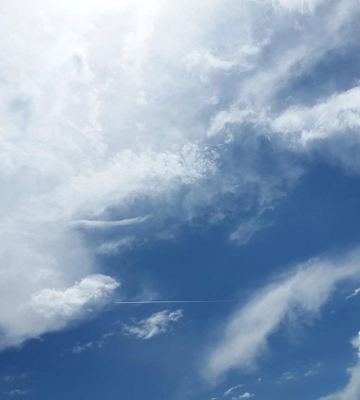 На Закарпатті прогнозують до 27° тепла та мінливу хмарність