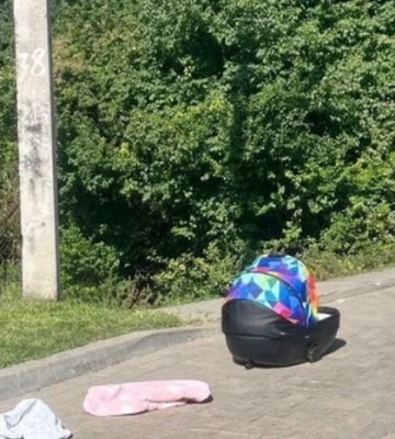 У Львові поліція передала до суду справу горе-батька, який забув немовля на даху автомобіля