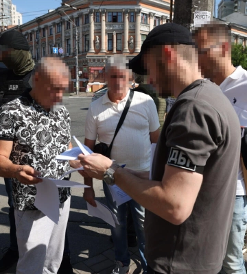 Підробка документів колишнім одеським військкомом: ДБР завершило розслідування