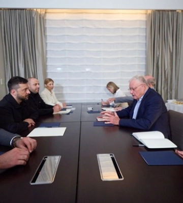 Зеленський провів переговори з Келлогом перед зустріччю з Трампом