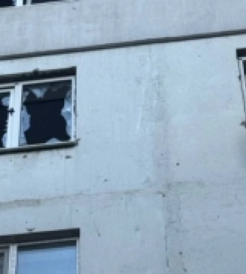 Окупанти атакували Одесу: пошкоджені житлові будинки та навчальний заклад
