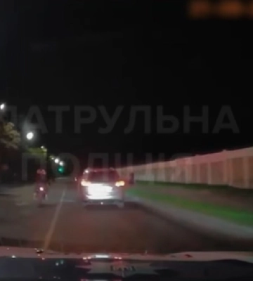 У Луцьку юнак на мотоциклі без номерів намагався втекти від поліції