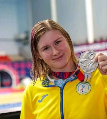 Суперницям не залишила шансів: миколаївська параплавчиня шокує результатами на чемпіонаті світу