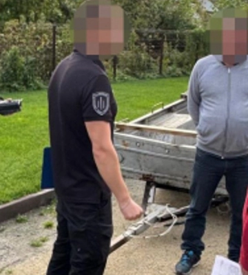 На Львівщині троє військових будували приватний будинок командиру в/ч