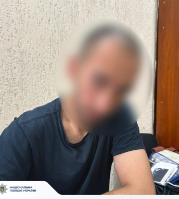"Це пограбування": житель Харкова з канцелярським ножем напав на фінансову установу, — поліція