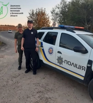 У громаді на Волині екоінспектори спіймали паліїв сміття