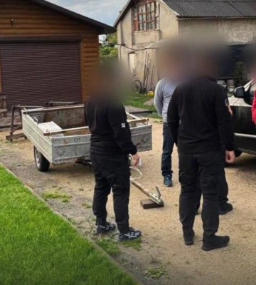 Командир рівненської військової частини змусив підлеглих будувати йому хату на Львівщині