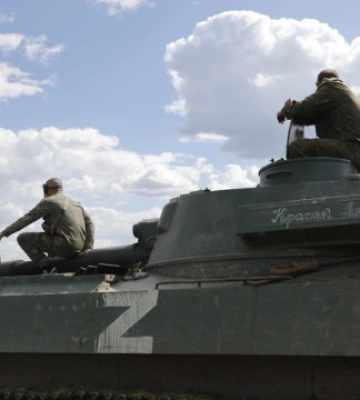 На Донеччині росіяни розстріляли сім’ю цивільних і захопили в заручники дитину - військові