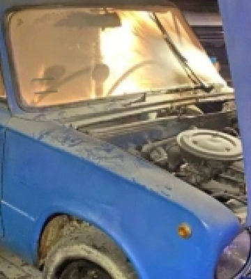 В Ужгороді неповнолітній підпалив автомобіль