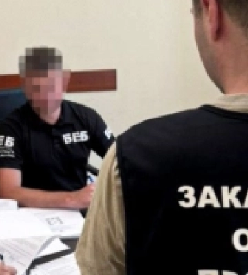 Посадовця та підрядника підозрюють у розкраданні 1,7 мільйона гривень на ремонті шкіл в Ужгороді