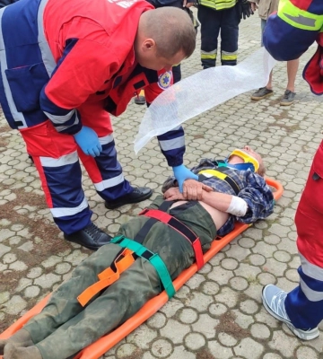 На Волині чоловік впав у погріб