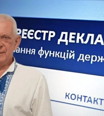 2 нові автівки та більша зарплата: що декларує голова Устилузької громади Віктор Поліщук