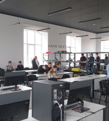 Лабораторія конструювання та робототехніки Ajax Systems запрацювала в Київському політехнічному інституті