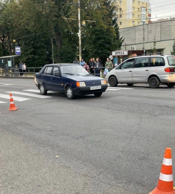 У Вінниці авто збило школярку на пішохідному переході 
