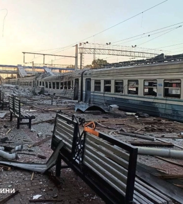 "УЗ" повідомила про знеструмлення дільниць на Миколаївщині та Кіровоградщині, очікуються затримки поїздів