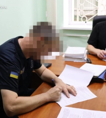 Завищив вартість рятувальних комплектів: на Хмельниччині судитимуть експосадовця з ДСНС