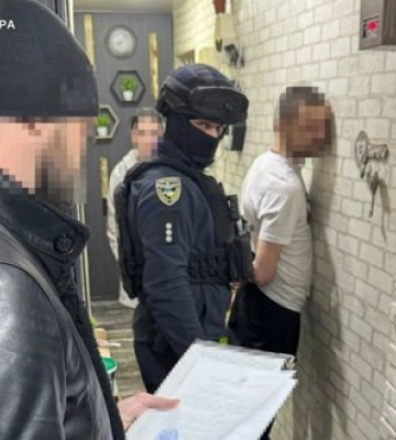 Забезпечували наркотиками всю Україну: судитимуть учасників злочинної групи з Дніпропетровщини