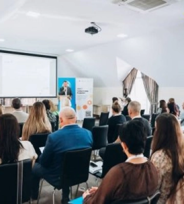 Інвестиція у майбутнє: Як громади Закарпаття впроваджують реформу «Кращий догляд» для захисту дітей