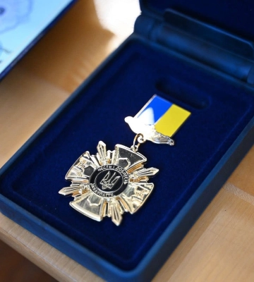 Закарпатських поліцейських нагородили відзнаками "Честь і доблесть Закарпаття" (ФОТО)