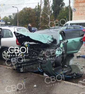 Троє людей постраждало в аварії у Кривому Розі