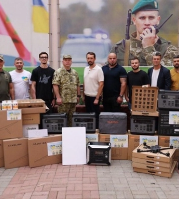 Валерій Дубіль, фонд "Надія" та Олексій Омельяненко допомагають військовим і медикам