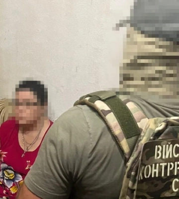 СБУ викрила доцентку одеського вишу на коригуванні російських обстрілів