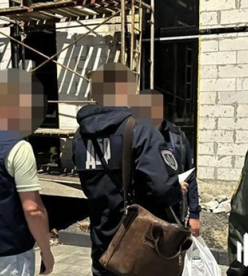 Вимагали $5,5 тис. за переведення військового в тил: затримано двох прикордонників на Хмельниччині. ФОТОрепортаж
