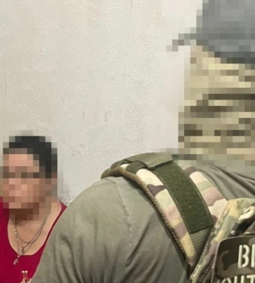 Доцентка вишу коригувала удари РФ по Одесі та планувала втечу до Росії, - СБУ. ФОТО