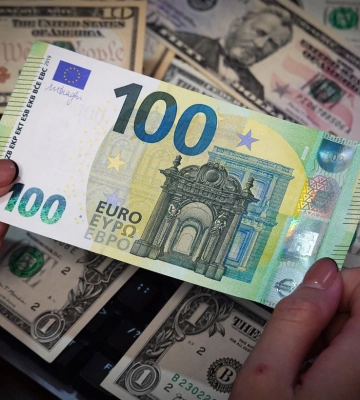 Україна почне отримувати репарації з Росії у вигляді "кредиту" ЄС із 2026 року, - Bloomberg