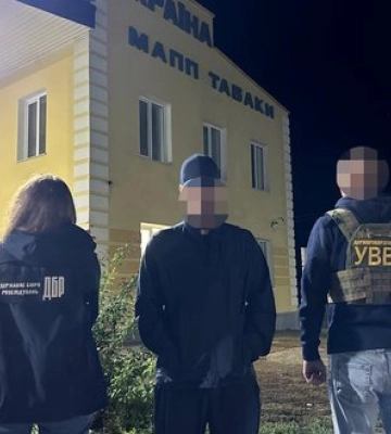 Укладала фіктивні шлюби з військовими: на Одещині викрито аферу для звільнення зі служби, - ДБР. ФОТО