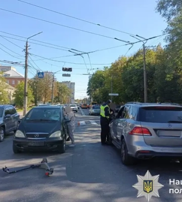 У Вінниці Mercedes збив 11-річного хлопчика на електросамокаті