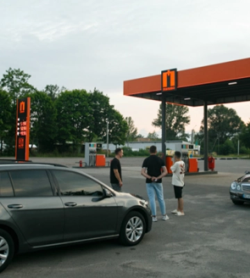 Знижки на пальне: АЗК «Паливо» та «Рух» знизять ціни на вихідні у Волинській та Рівненській областях