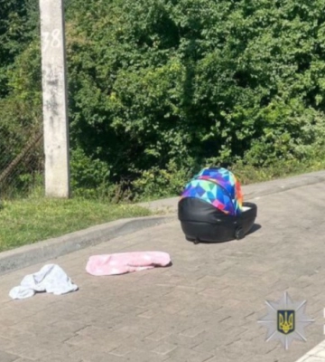 У Львові судитимуть батька, який залишив немовля на даху авто і поїхав