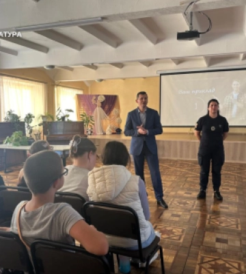 На Закарпатті понад 9 тисяч школярів долучилися до відвертих розмов із прокурорами та психологами