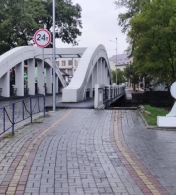 В Іршаві завершили ремонт 100-річного арочного мосту