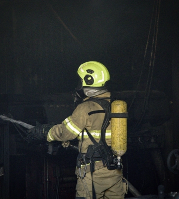 У столиці частково зруйновано житлову пʼятиповерхівку внаслідок атаки - Кличко