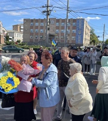 На Черкащині зустріли захисника після трьох років полону (ФОТО)
