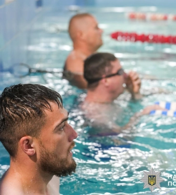 На Рівненщині поранені захисники проходять водну реабілітацію