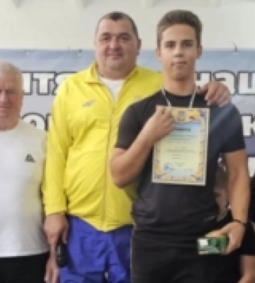 Свалявчанин Тимофій Проц став чемпіоном Закарпаття з важкої атлетики