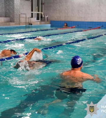 Водна реабілітація: на Рівненщині поранені захисники продовжують тренування у басейні (ВІДЕО)