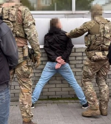 Затримано агента ФСБ, який збирав координати для ударів РФ по військових об’єктах на Хмельниччині, - СБУ. ФОТО
