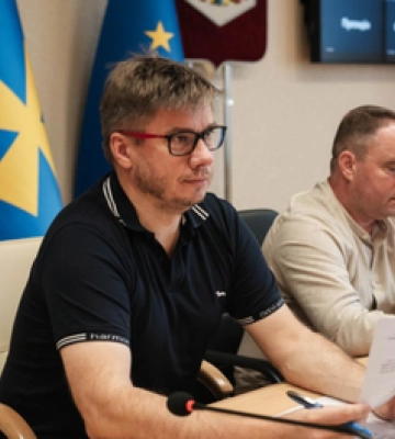 35 питань порядку денного: у Полтаві скликають сесію обласної ради