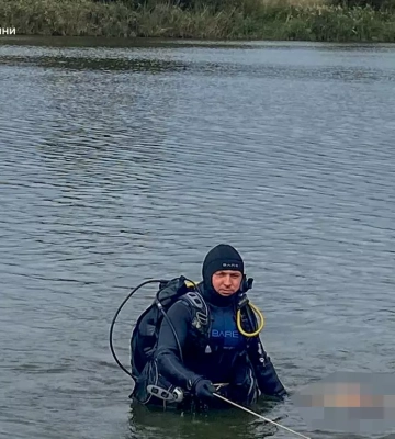 На Вінниччині водолази ДСНС дістали з водойми тіло літнього потопельника