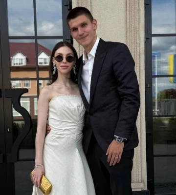 Дочка Ігоря Суркіса показала, з ким сходила на побачення. Це не її чоловік