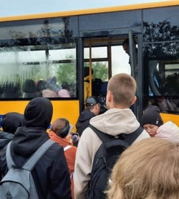 На Волині 15 громад отримали шкільні автобуси (фото, відео)