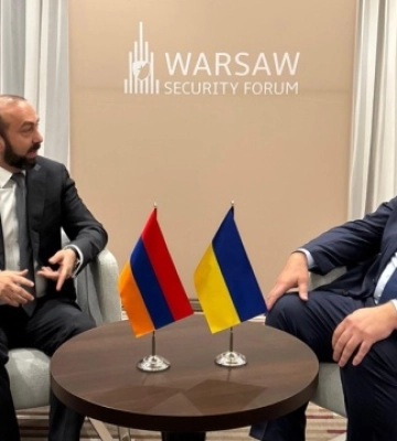 Сибіга запросив у Київ главу МЗС Вірменії